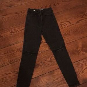 skinny black jeans